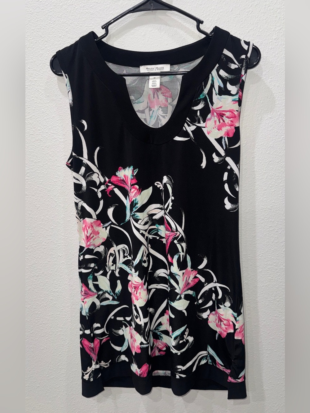 White House Black Market Black Floral Scoop Neck Dress